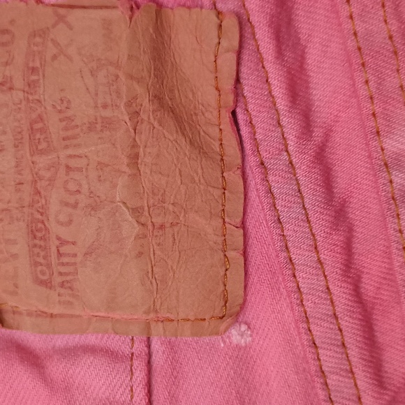 Levi's Pink Star Wars Jean Shorts - Picture 7 of 7